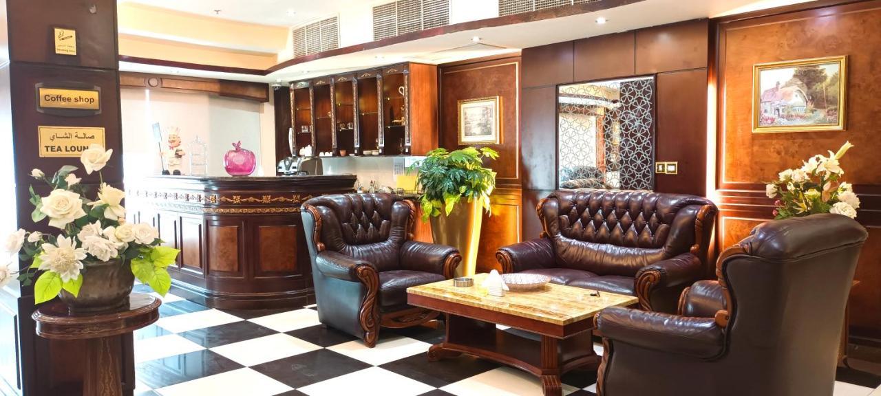 Tourist Hotel Doha Exteriör bild