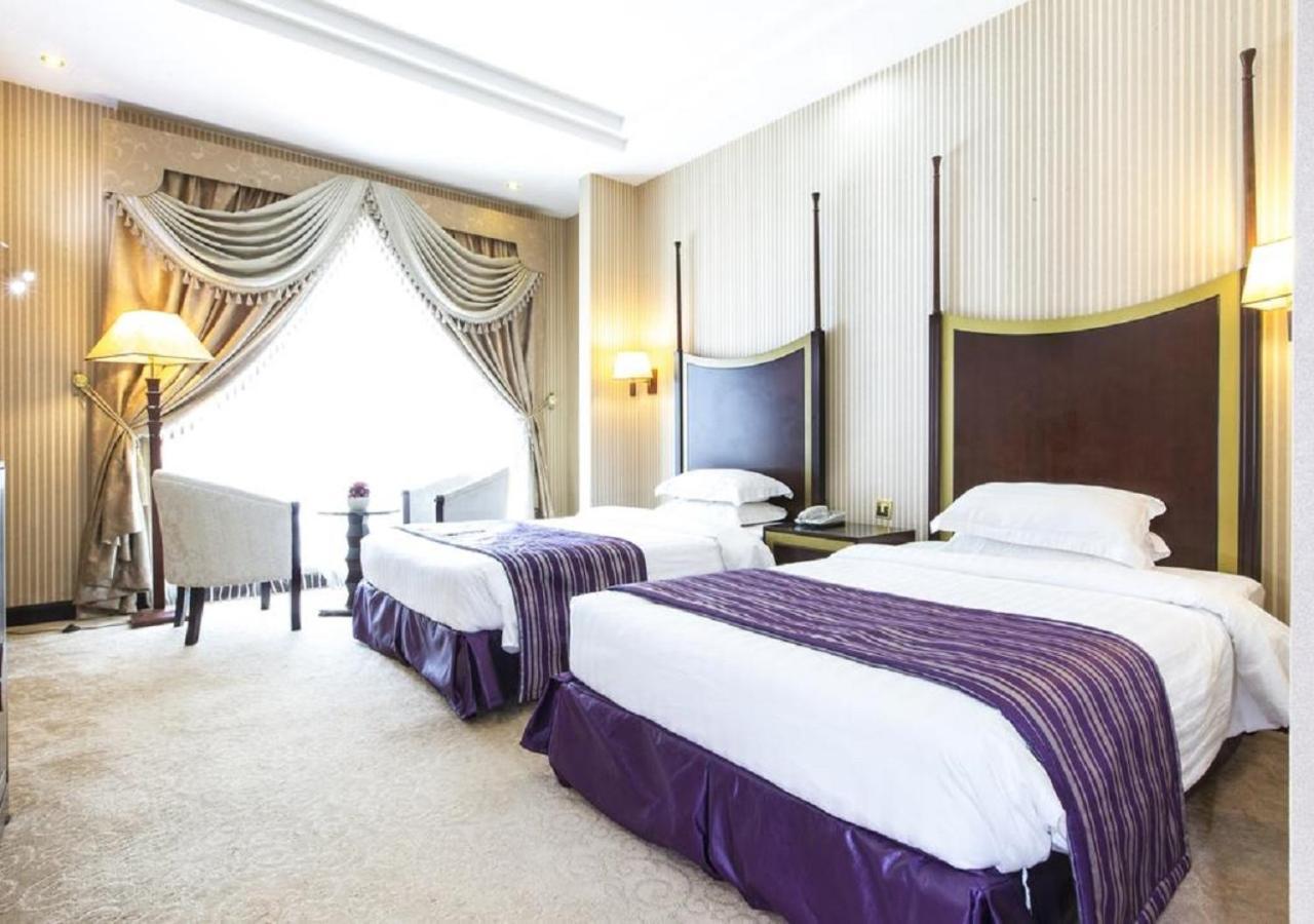 Tourist Hotel Doha Exteriör bild