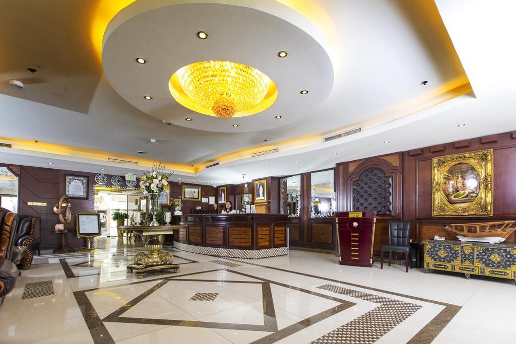 Tourist Hotel Doha Exteriör bild