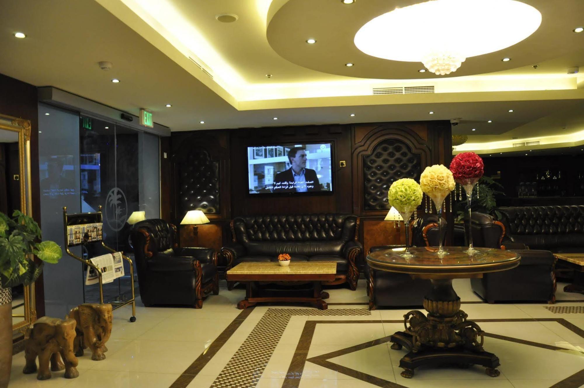 Tourist Hotel Doha Exteriör bild